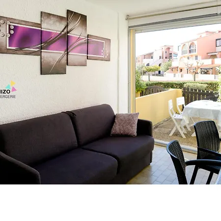 Le Chant Des Vagues Apartment *